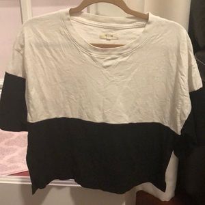 Oversized slight crop shirt